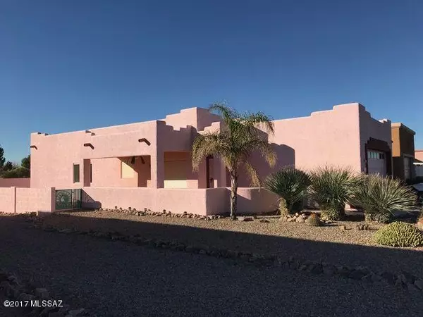 392 S Meadowood Lane, Sierra Vista, AZ 85635