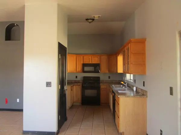 Rio Rico, AZ 85648,1046 Circulo Aventura  #C