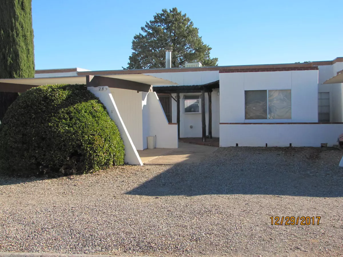 Pearce, AZ 85625,225 N Tracy Road