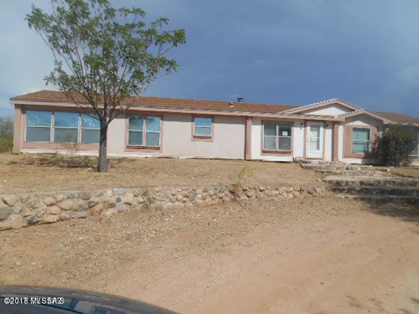 26915 S Dancil Drive, Amado, AZ 85645