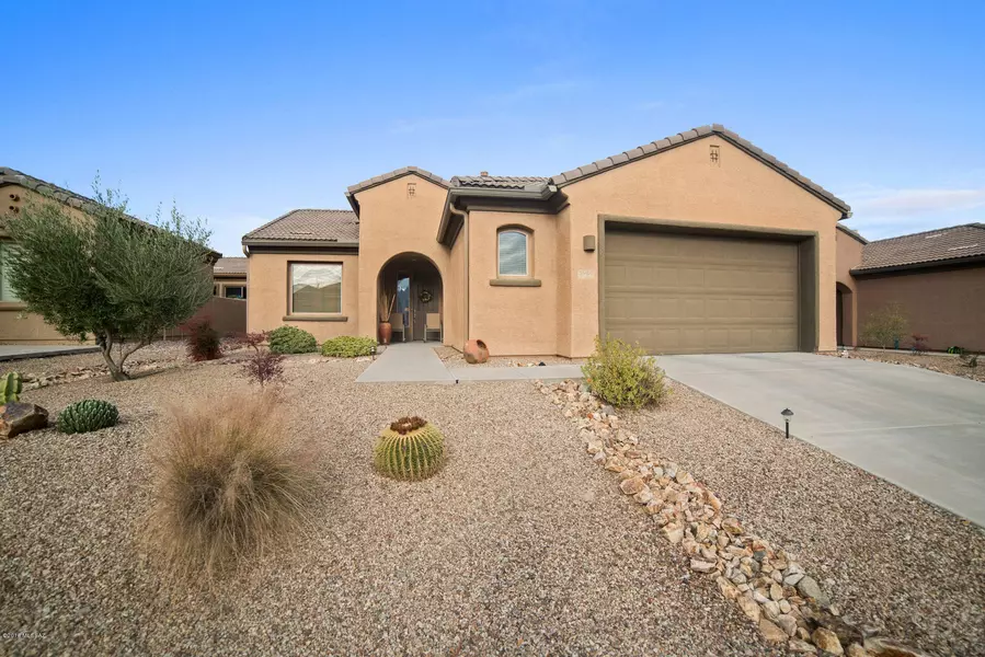 5980 S Painted Canyon Drive, Green Valley, AZ 85622