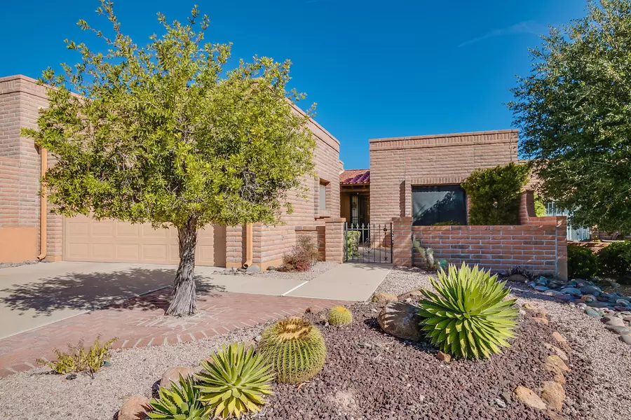 1506 W Via De La Gloria, Green Valley, AZ 85622