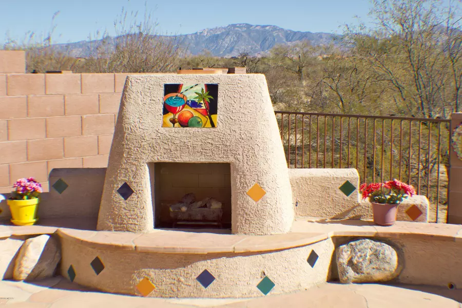 12570 N Gentle Rain Drive, Marana, AZ 85658