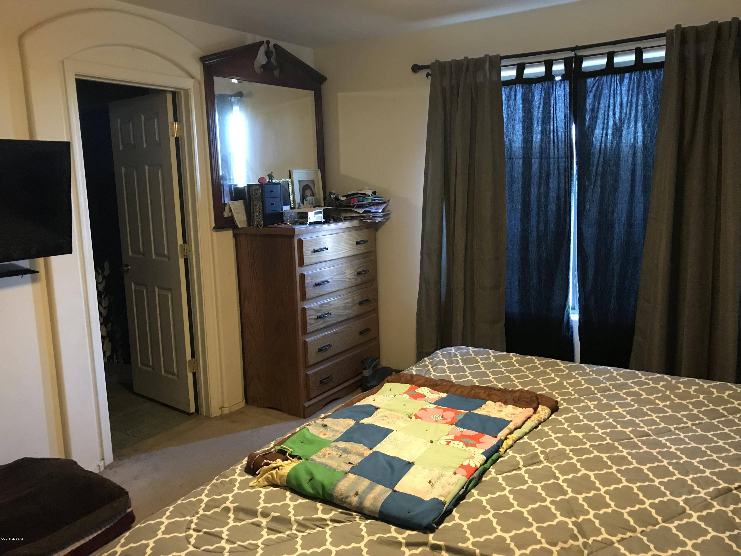 Vail, AZ 85641,494 S Sunny Rock Drive