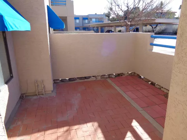 Tucson, AZ 85710,7904 E Colette Circle #9