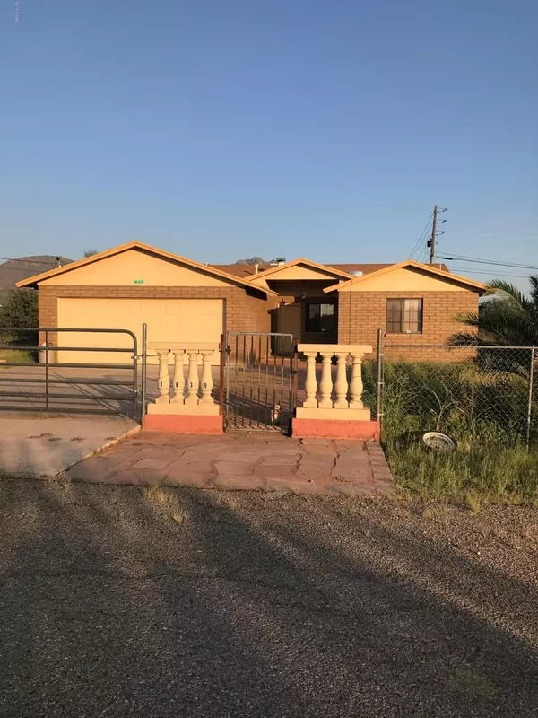 1839 Via Nueva Zelandia, Rio Rico, AZ 85648