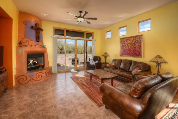 Tubac, AZ 85646,228 Market Circle