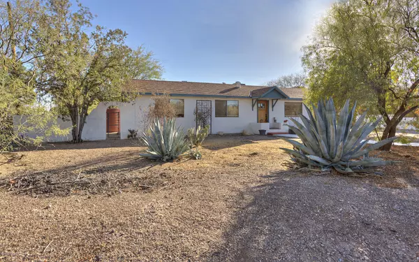 2552 E Halcyon Road, Tucson, AZ 85716