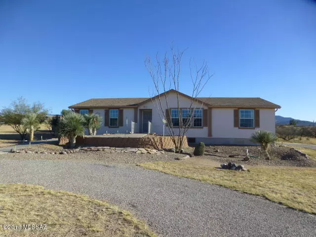 272 S Cochise Lane, Benson, AZ 85602