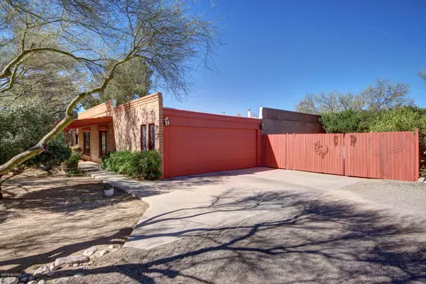 Tucson, AZ 85737,440 W Orango Place