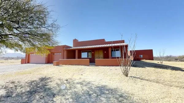 3277 W Thunder Pass Road, Benson, AZ 85602