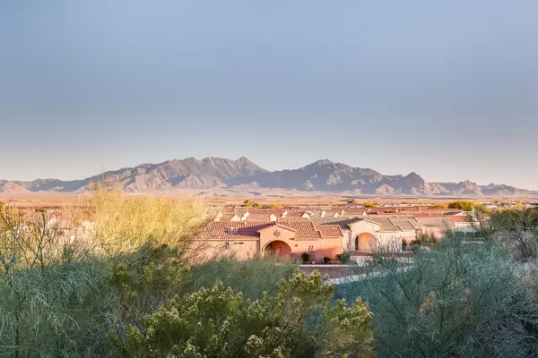 2207 S Cliff Drive, Green Valley, AZ 85614