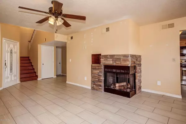 Tucson, AZ 85742,5243 W Wood Owl Drive