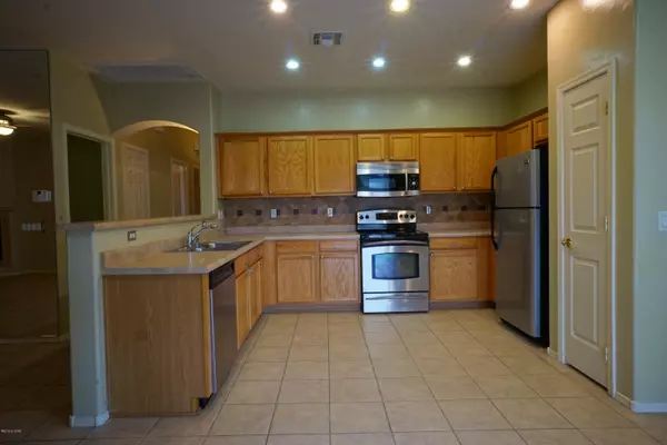 Sahuarita, AZ 85629,317 E Camino Rancho Seco