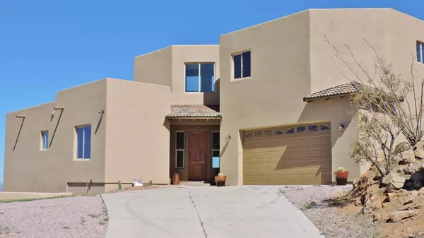 1716 Avenida Calamar, Rio Rico, AZ 85648