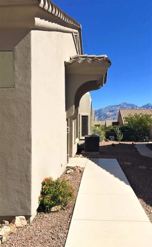 Oro Valley, AZ 85755,13401 N Rancho Vistoso Boulevard #251