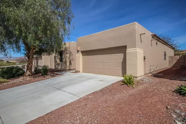 10399 S Avenger Lane, Vail, AZ 85641