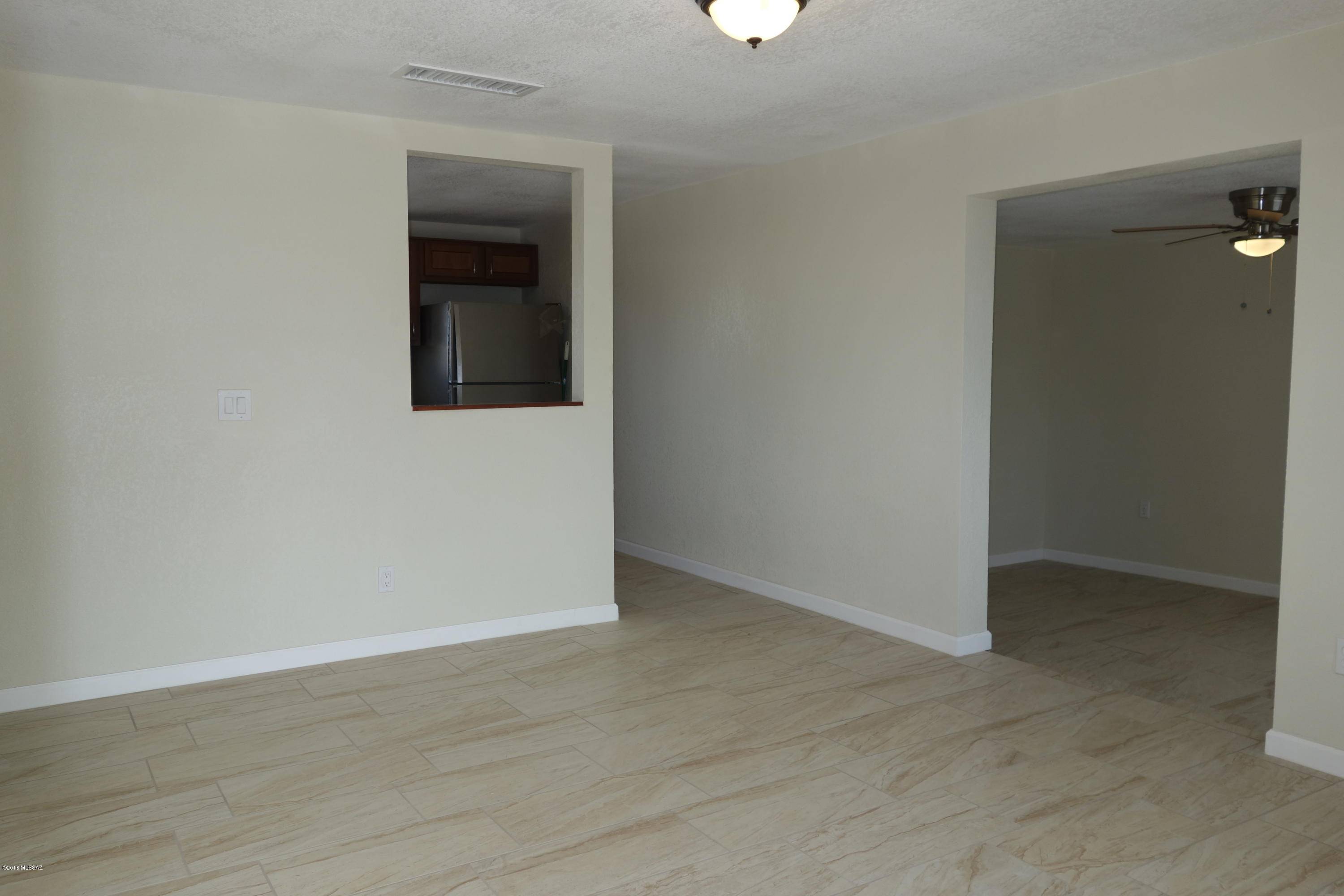 Tucson, AZ 85706,242 W Calle Antonia