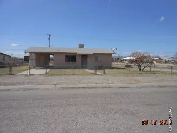 402 S Cochise Avenue, Willcox, AZ 85643