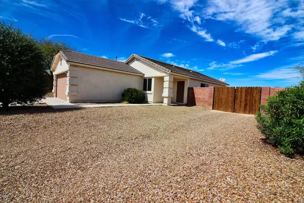 Green Valley, AZ 85614,504 W Amber Hawk Court