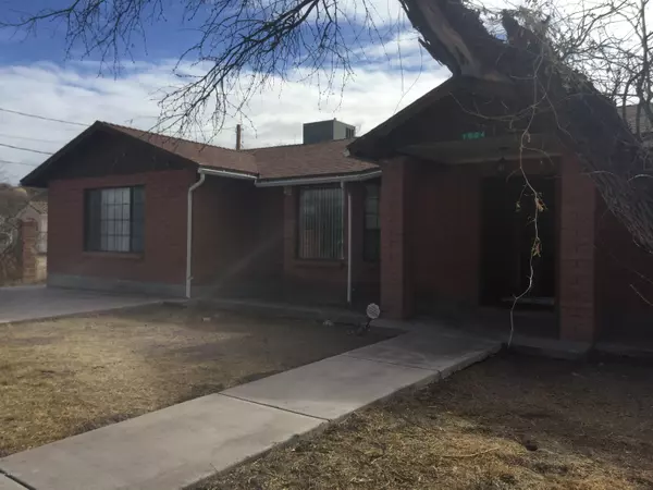 1004 Camino Caralampi, Rio Rico, AZ 85648