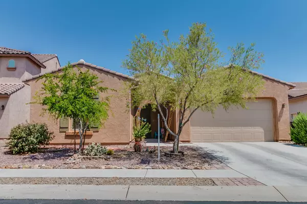 662 W Camino Curvitas, Sahuarita, AZ 85629