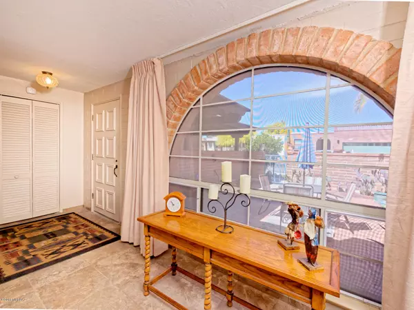 Green Valley, AZ 85614,343 S Paseo Chico