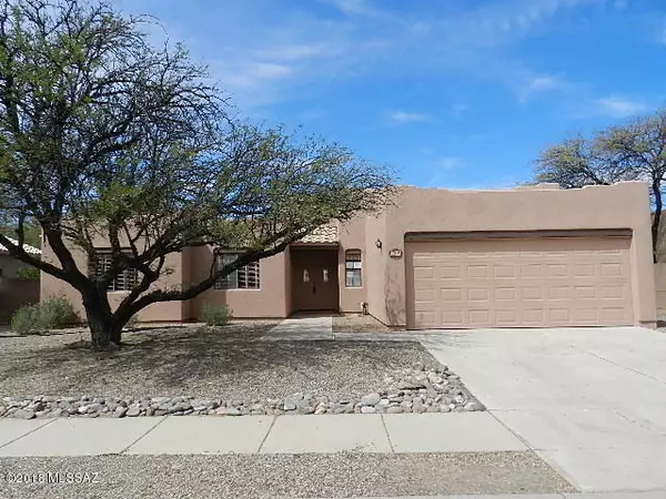 8925 N Palm Brook Drive, Tucson, AZ 85743