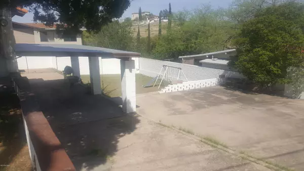 Nogales, AZ 85621,686 W Walnut Street