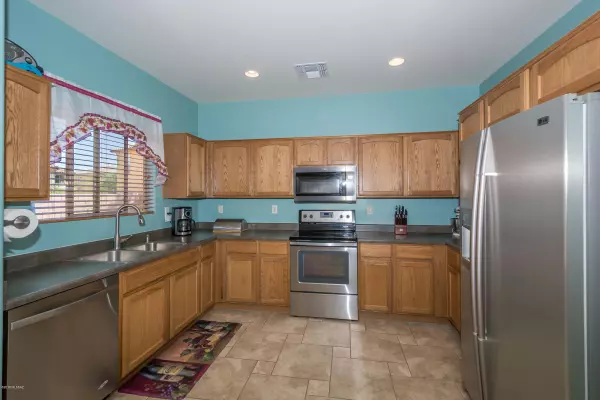 Tucson, AZ 85704,1618 W Green Thicket Way