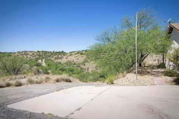 Rio Rico, AZ 85648,975 Calle Amarillo