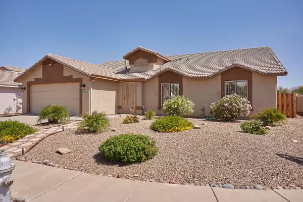 8033 S Carbury Way, Tucson, AZ 85747