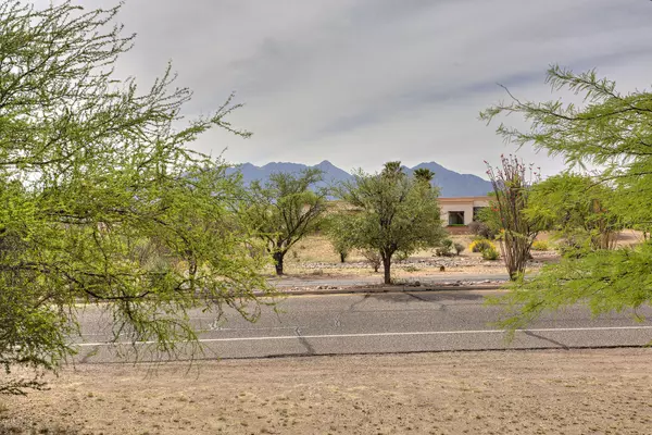 Green Valley, AZ 85622,1746 W Camino Estelar