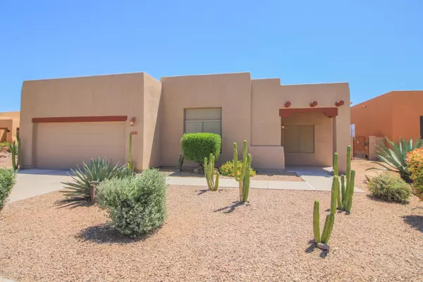 8146 N Painted Feather Drive, Tucson, AZ 85743