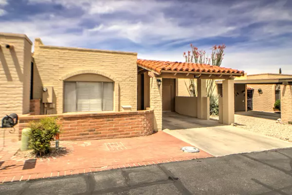 1466 W Calle Mendoza, Green Valley, AZ 85622