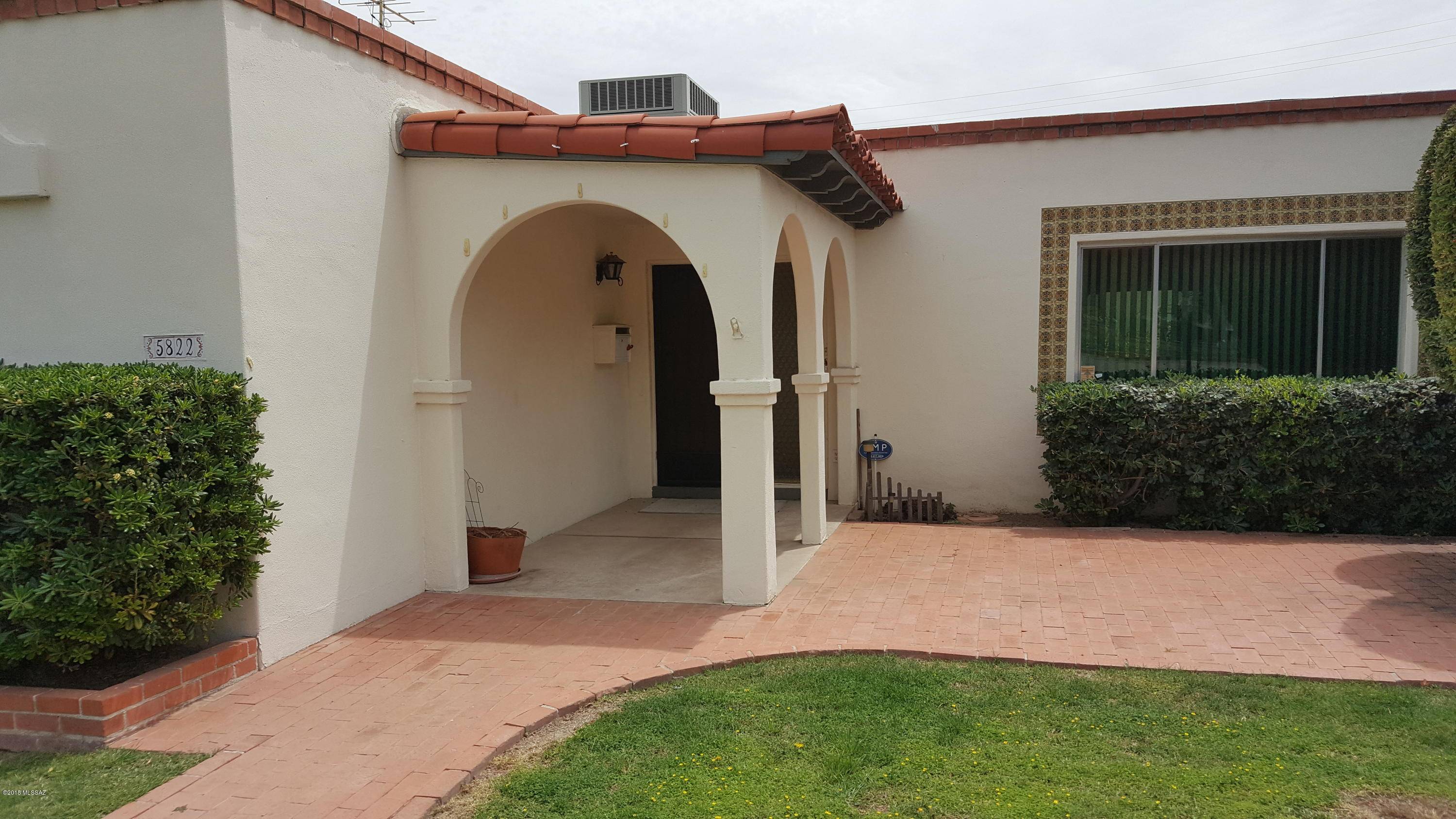 Tucson, AZ 85712,5822 E Grant Road