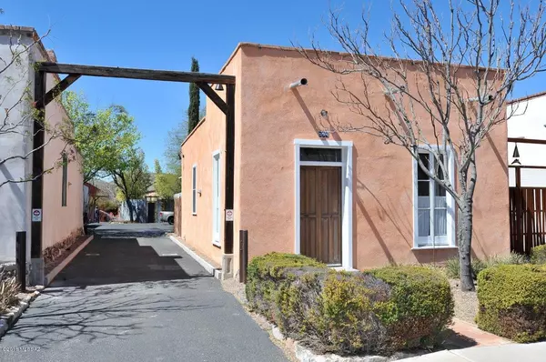 594 S Convent, Unit 594 Avenue, Tucson, AZ 85701