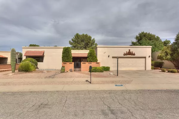 1212 N Paseo Del Cervato, Green Valley, AZ 85614