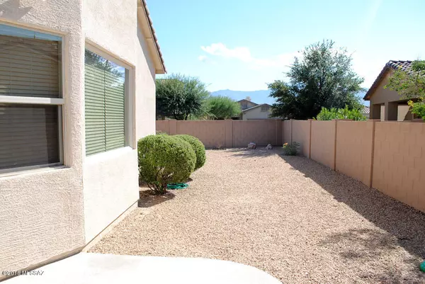 Oro Valley, AZ 85737,975 W Waxleaf Place