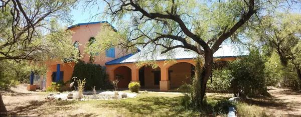 129 Bridge Road, Tubac, AZ 85646