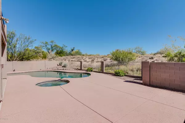 Oro Valley, AZ 85755,13733 N Carlynn Cliff Drive