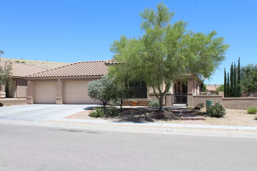 1020 W Placita Vargas, Green Valley, AZ 85614