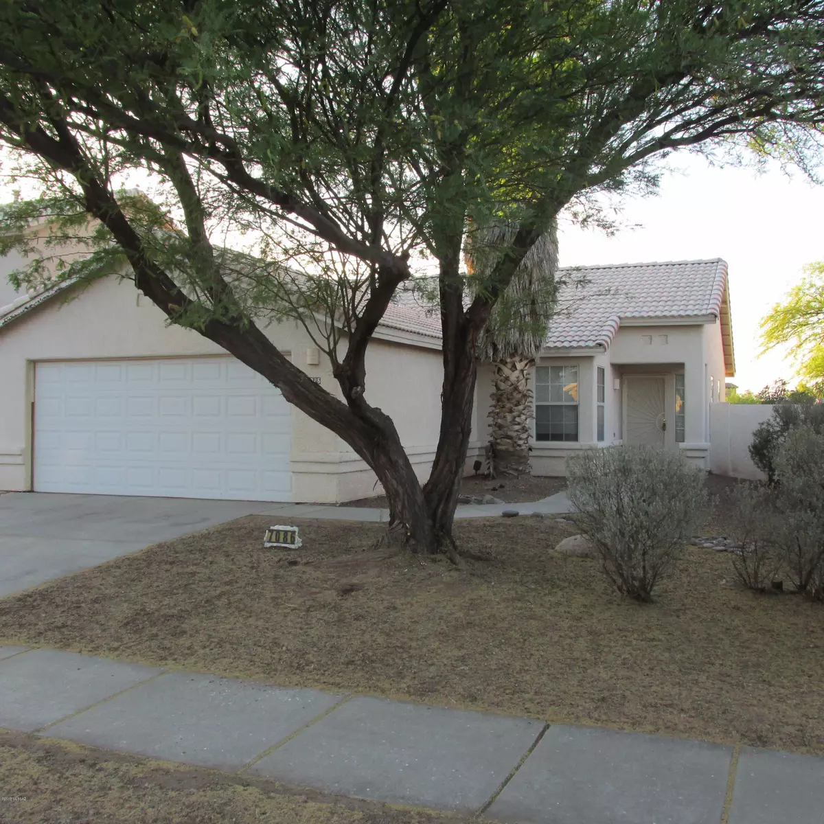 Tucson, AZ 85743,7086 W Hunnington Drive