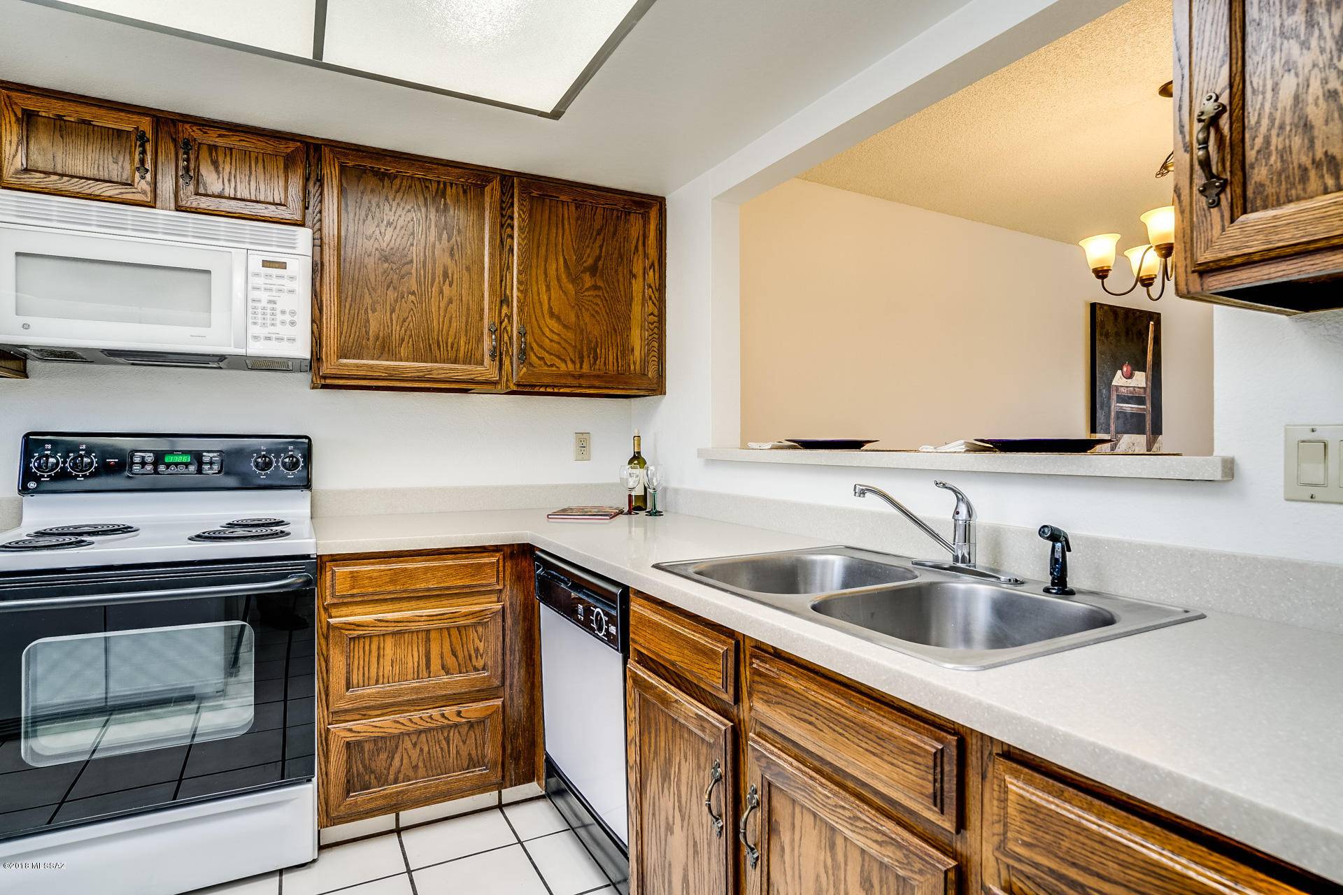 Tucson, AZ 85710,7860 E Baker Street
