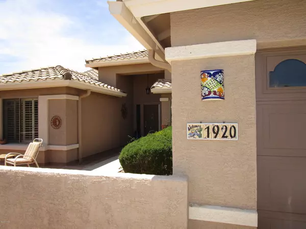 1920 E Desert Lark Pass, Green Valley, AZ 85614