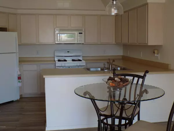 Green Valley, AZ 85614,1588 N Pso La Tinaja