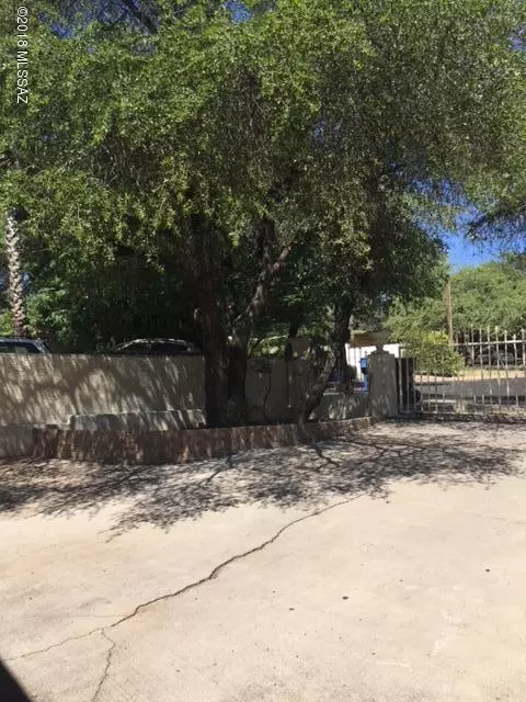 Nogales, AZ 85621,1311 W Camino De La Paloma