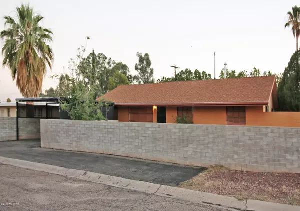 Tucson, AZ 85711,6261 E 15Th Street