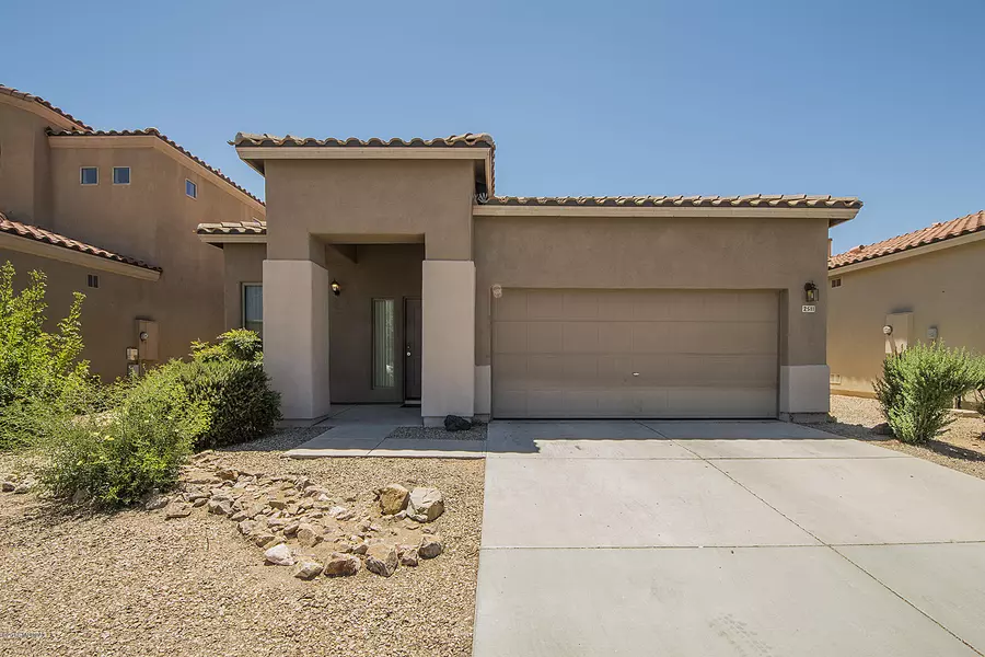 2511 N Avenida Tabica, Green Valley, AZ 85614