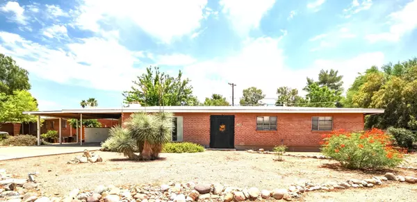 7402 E Calle Arturo, Tucson, AZ 85710